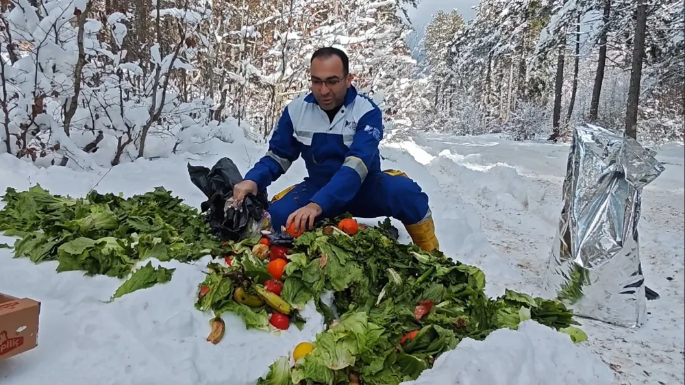 Osmaniye’de Sokak ve yaban hayvanları için doğaya yem bırakıldı