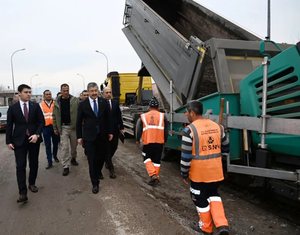 Osmaniye’nin kavşak yolları, giriş çıkış yollarında yoğun çalışma
