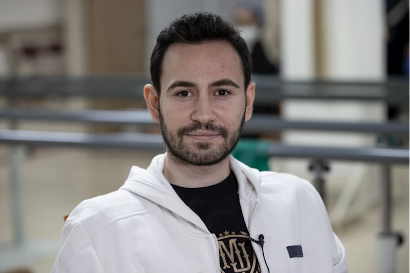 6 ŞUBAT DEPREMLERİNİN BİRİNCİ YILI - Protezleriyle ayağa kalkan Batuhan, ruhunu 