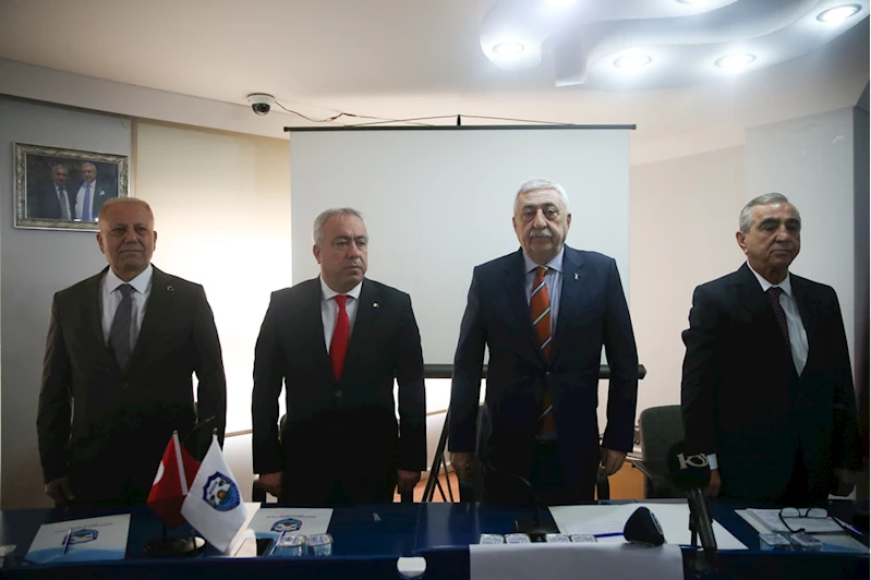 Mersin Esnaf ve Sanatkarlar Odaları Birliği Başkanlar Kurulu Toplantısı yapıldı