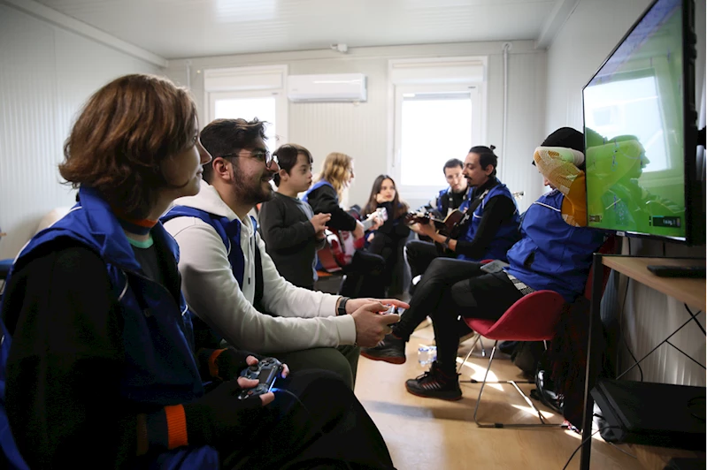 Depremlerden etkilenen Nurdağı