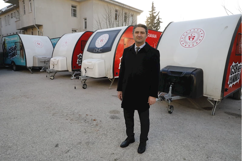 6 ŞUBAT DEPREMLERİNİN BİRİNCİ YILI - Gönüllüler depremin birinci yılında Ebrar Sitesi önünde karavanlarda nöbet tutacak