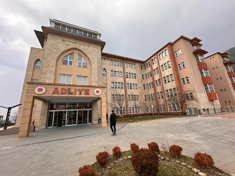 Depremde 96 kişinin öldüğü Ebrar Sitesi F Blok