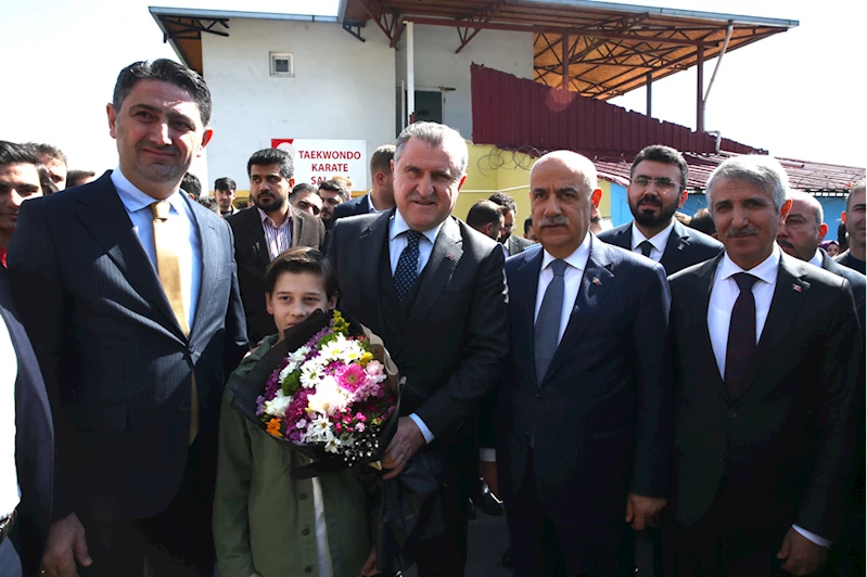 Gençlik ve Spor Bakanı Bak, Kahramanmaraş