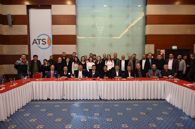 Antalya Büyükşehir Belediye Başkan Adayı Tütüncü, seçim çalışmalarını sürdürdü