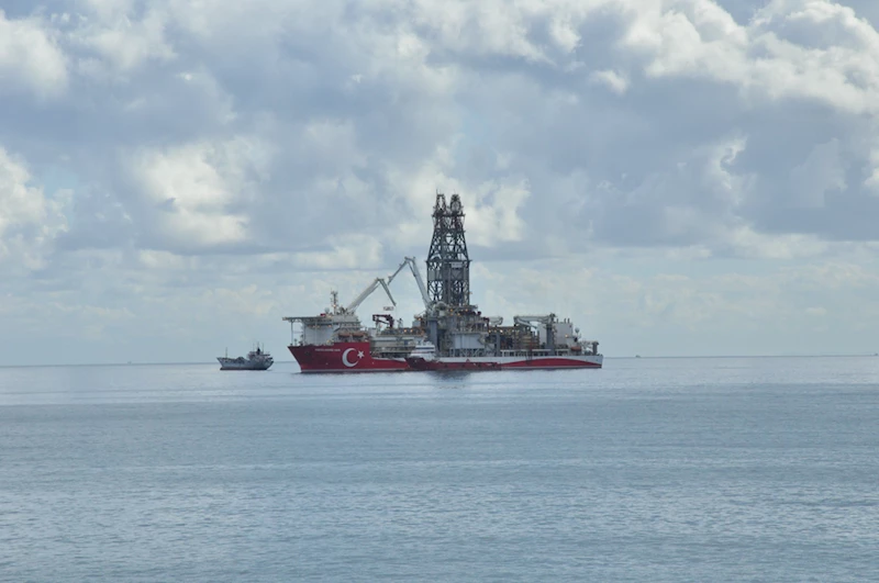 Abdülhamid Han sondaj gemisi Mersin açıklarına demirledi 