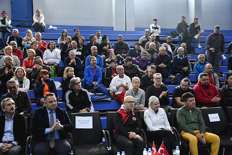 Adana 11. Veteran Masa Tenisi Turnuvası başladı 