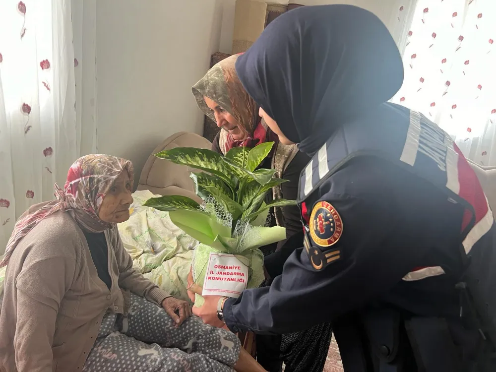 Jandarmadan Yaşlılar Günü Etkinliği