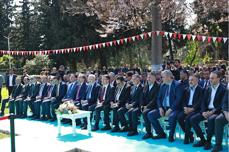 Bakan Yumaklı, Adana