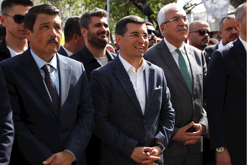 Cumhur İttifakı Antalya Büyükşehir Belediye Başkan adayı Tütüncü, Serik