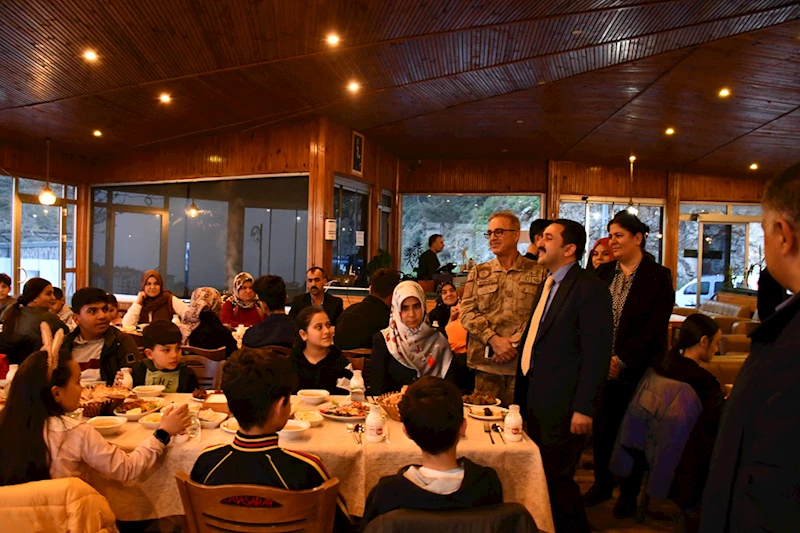 Belen Kaymakamı Yılmaz, yetim çocuklarla iftarda buluştu  