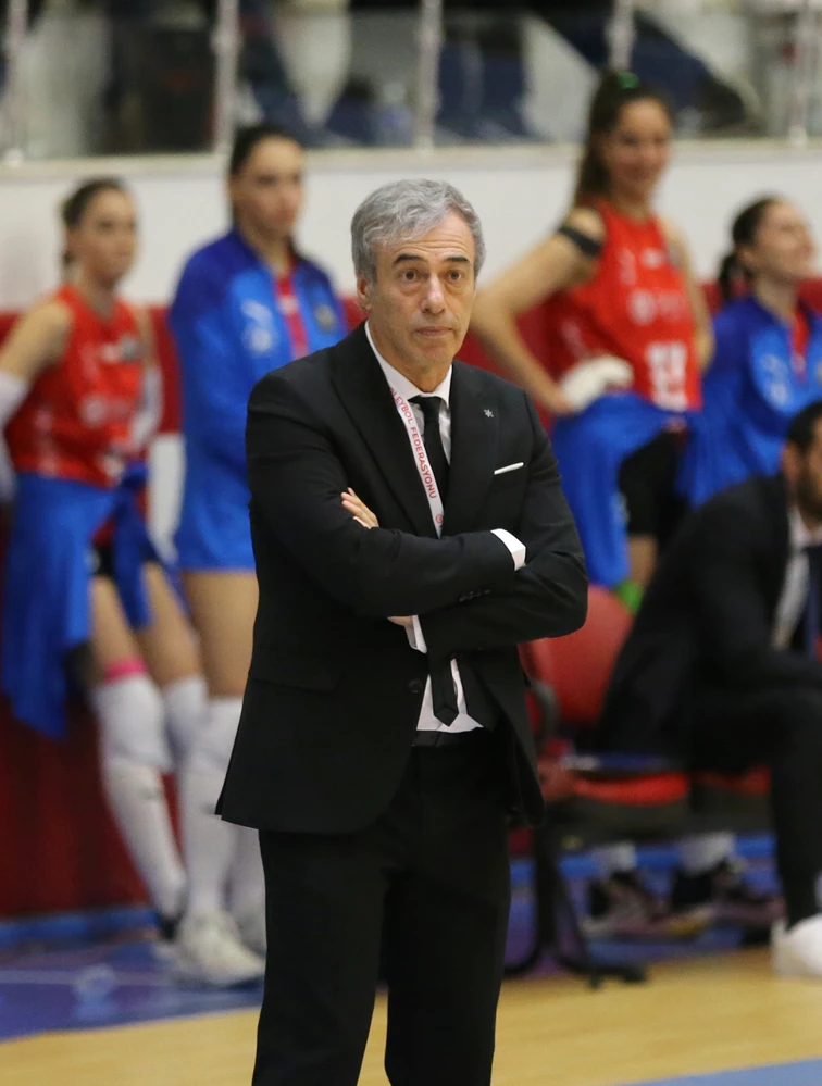 Voleybol: Vodafone Sultanlar Ligi