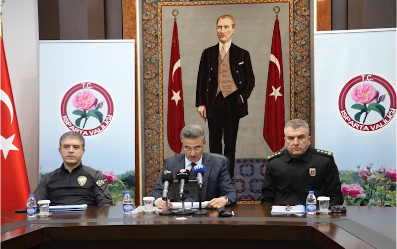 Isparta Valisi Baruş, huzur ve güvenlik bilgilendirme toplantısında konuştu: