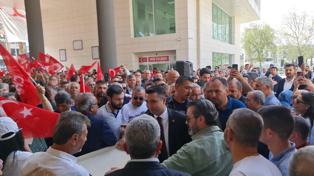 Kadirli’nin yeni Belediye Başkanı Olcar, görevi devraldı