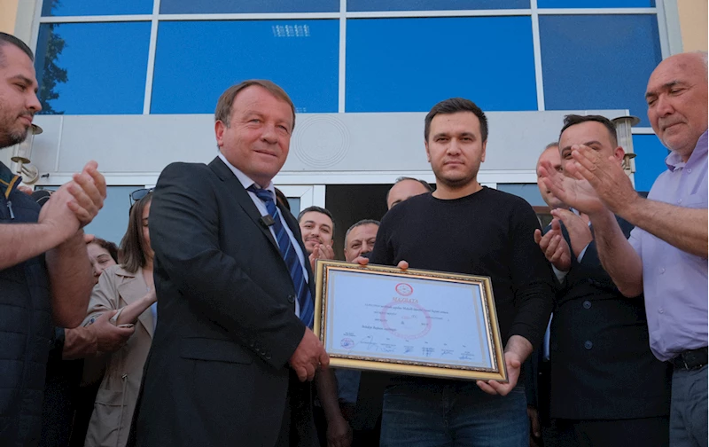 Mut Belediye Başkanı Murat Orhan mazbatasını aldı