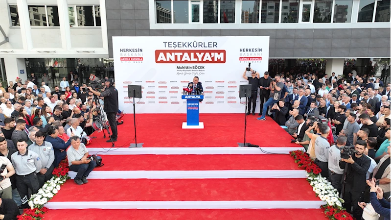 Antalya Büyükşehir Belediye Başkanı Böcek yeni dönemine törenle başladı