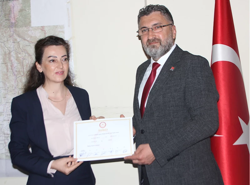 Serik Belediye Başkanı Kumbul mazbatasını aldı