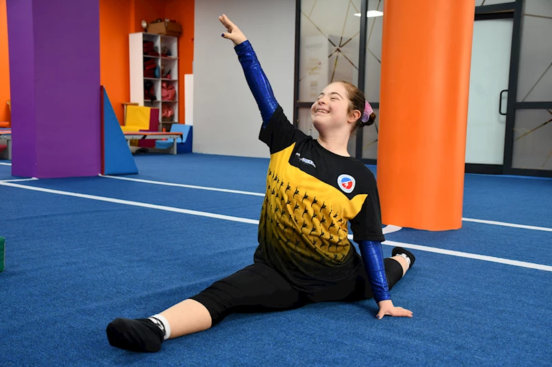 Dünya şampiyonu down sendromlu cimnastikçi Selin Naz