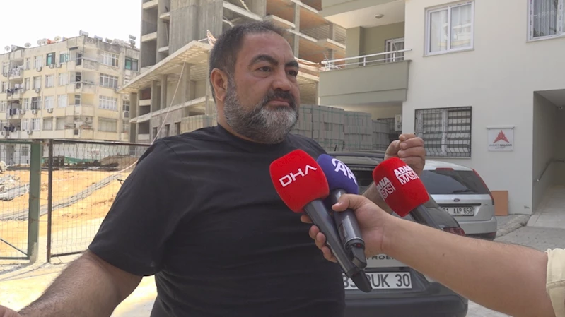 Satın aldığı dairenin kapısına duvar ören müteahhit tarafından darbedildi
