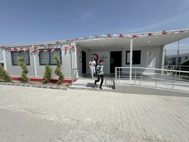 Türk Kızılayın 100. Yıl Kütüphanesi 5 ayda 4 bine yakın depremzedeye hizmet verdi