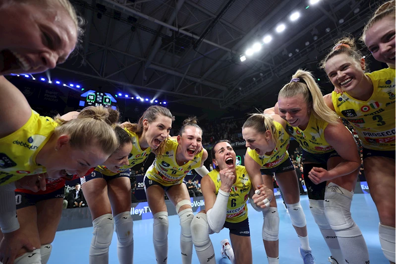 Voleybol CEV Şampiyonlar Ligi Süper Finalleri