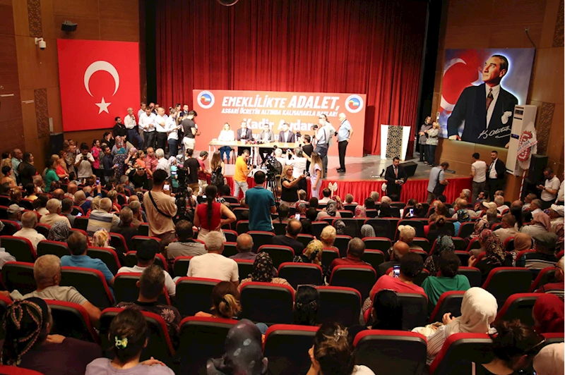 Ceyhan Belediyesinden 2 bin 750 emekliye 7