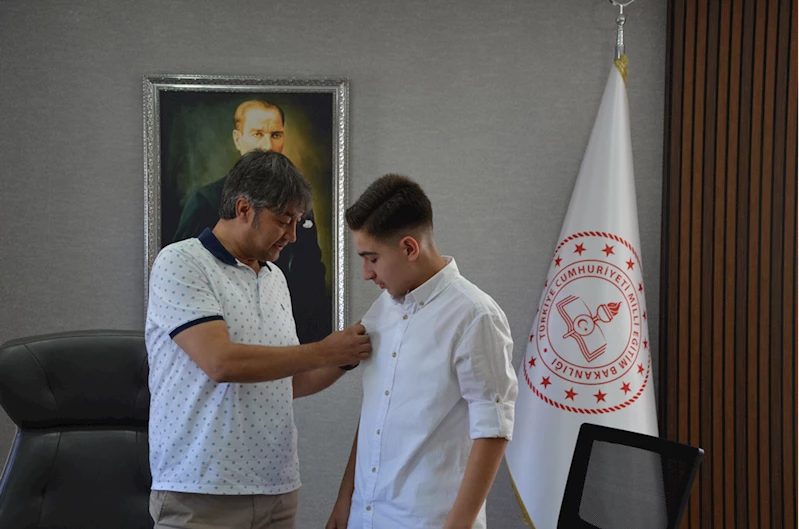 Afşinli LGS sınavı birincisi Gümüşsoy