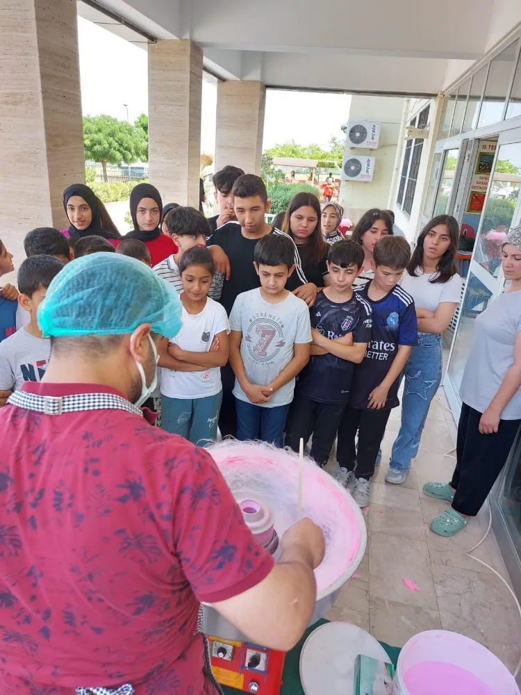 Müteahhitler Birliği Çocukları Sevindirmeye Devam Ediyor