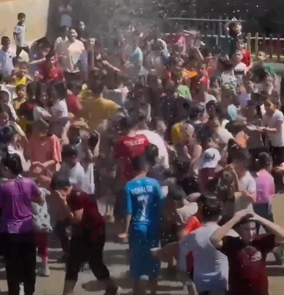 Bahçe Belediyesi Öğrencileri Serinletti