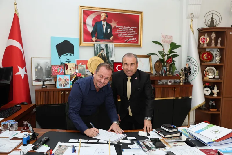 Gülnar Belediyesi ve Eğitim Bir-Sen Gülnar Temsilciliği protokol imzaladı