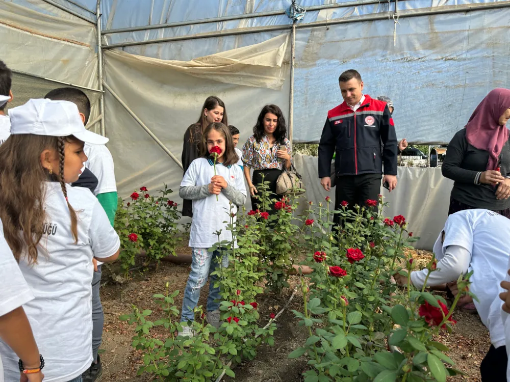 Osmaniye’de lider çocuklar kooperatifçiliği yerinde öğrendi