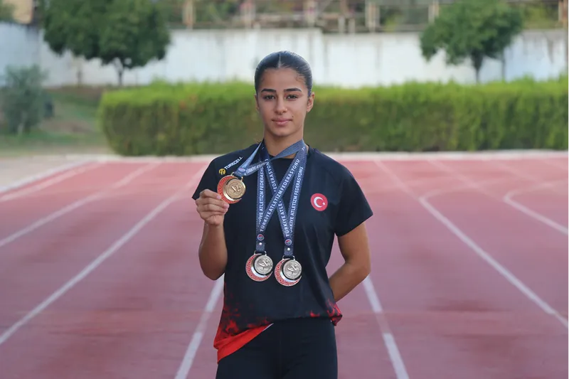 Türkiye şampiyonu milli atlet Cemile Duran, İtalya