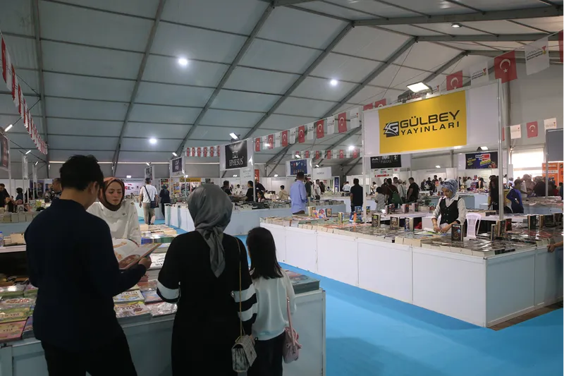Uluslararası Kahramanmaraş Kitap Fuarı devam ediyor