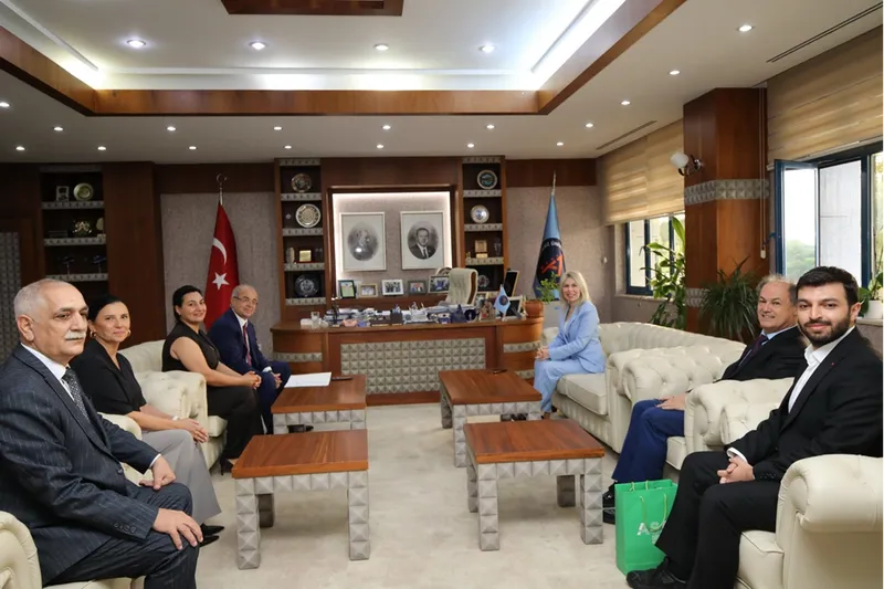 Akdeniz Üniversitesi ile Azerbaycan İdman Akademisi arasında işbirliği protokolü imzalandı