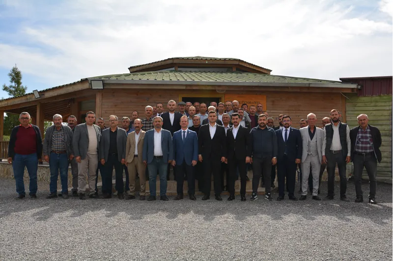 Gülnar Kaymakamı Şanal ve Belediye Başkanı Önge muhtarlarla buluştu