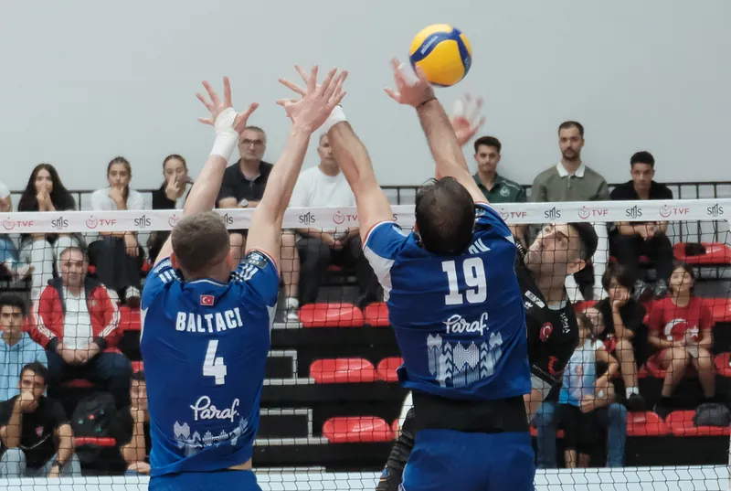 Voleybol: SMS Grup Efeler Ligi