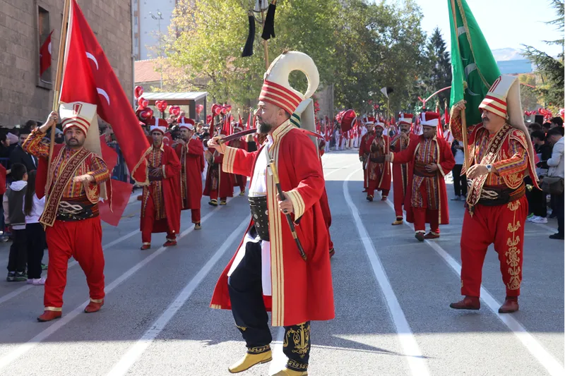 Antalya ve çevre illerde 29 Ekim Cumhuriyet Bayramı kutlandı