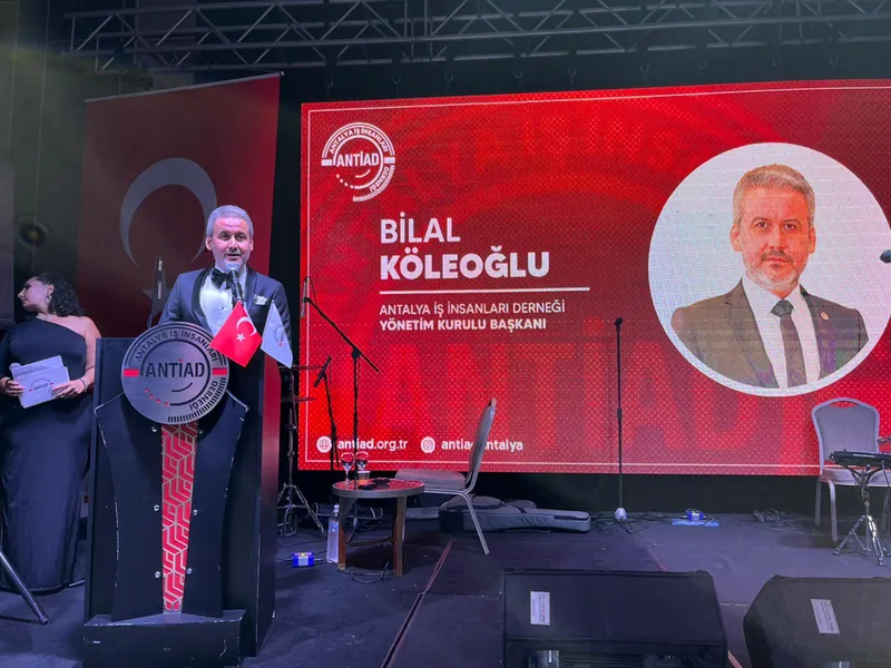 ANTİAD üyeleri Cumhuriyet balosunda buluştu