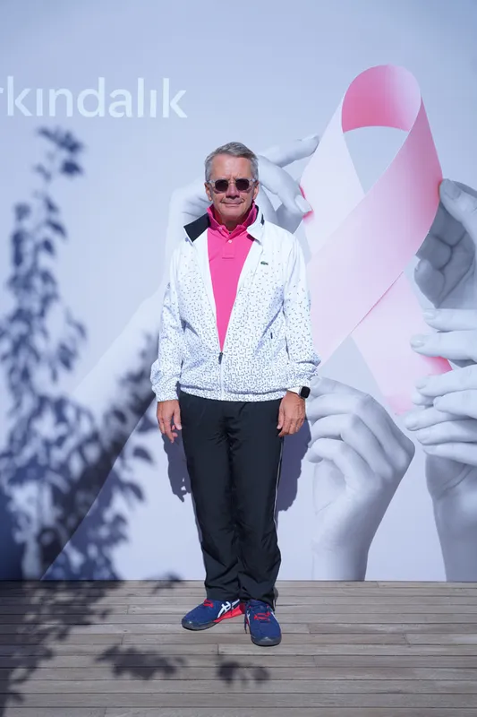 QNB Türkiye meme kanseri farkındalığı için 