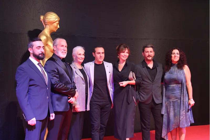 62. Uluslararası Antalya Altın Portakal Film Festivali Ödül Töreni kırmızı halı geçişiyle başladı