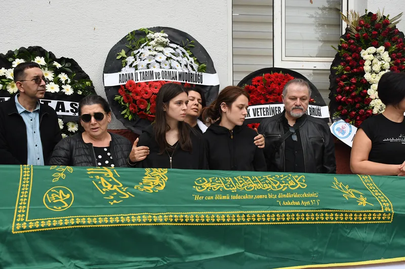 Vefat eden Adana Veteriner Hekimleri Odası Başkanı Nihat Köse için tören düzenlendi