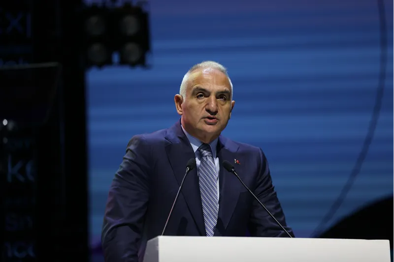 Bakan Ersoy, Antalya