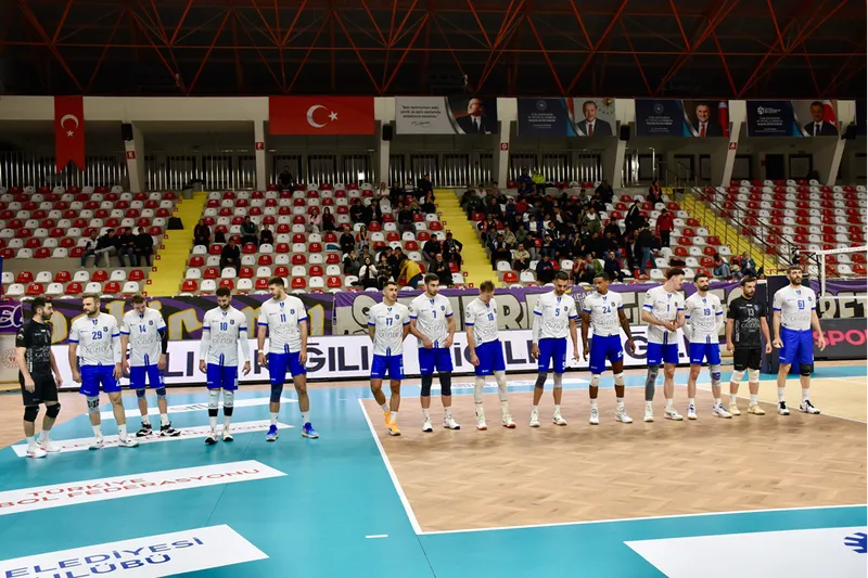 Voleybol: SMS Grup Efeler Ligi