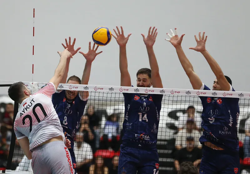 Voleybol: SMS Grup Efeler Ligi