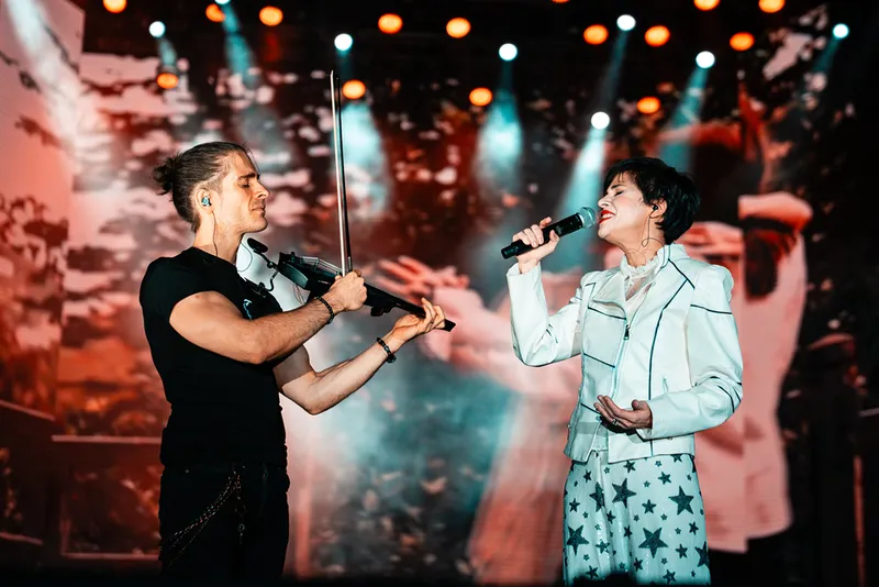 Şarkıcı Aydilge, Antalya Kültür Yolu Festivali