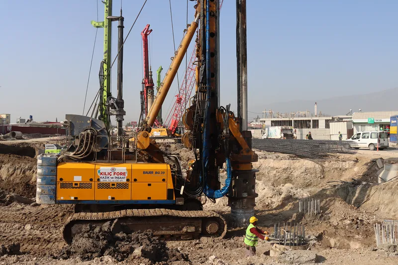 Hatay Valisi Masatlı, yapımı süren kavşak çalışmalarını inceledi  