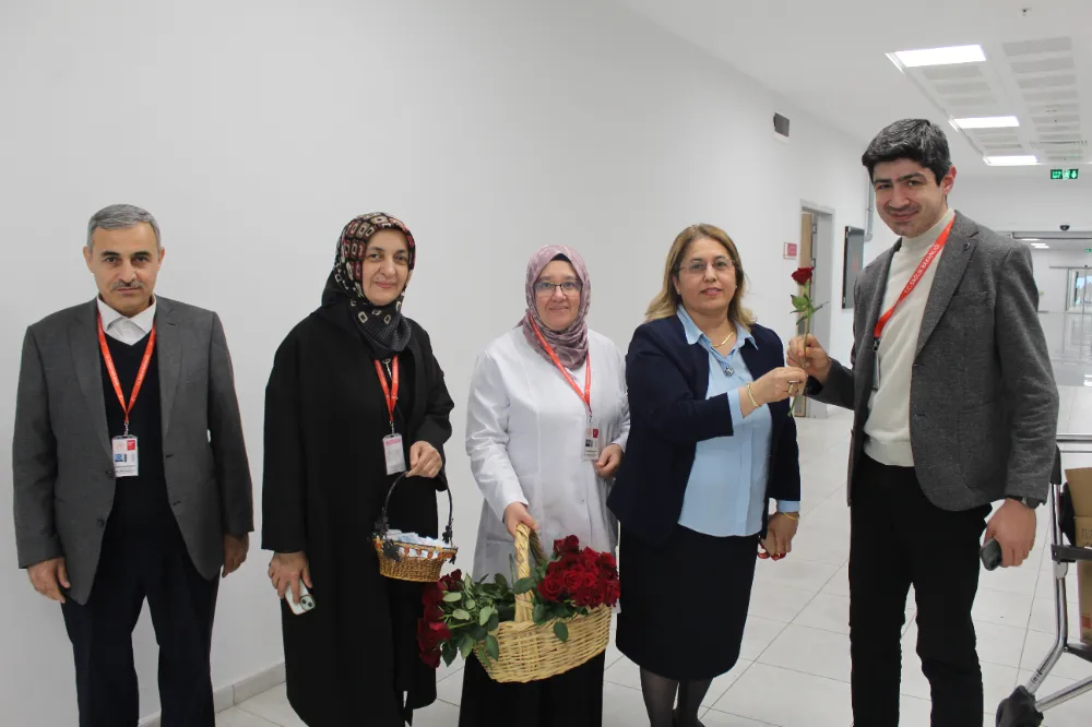 Osmaniye’de hastane yönetiminden engelli personele anlamlı ziyaret
