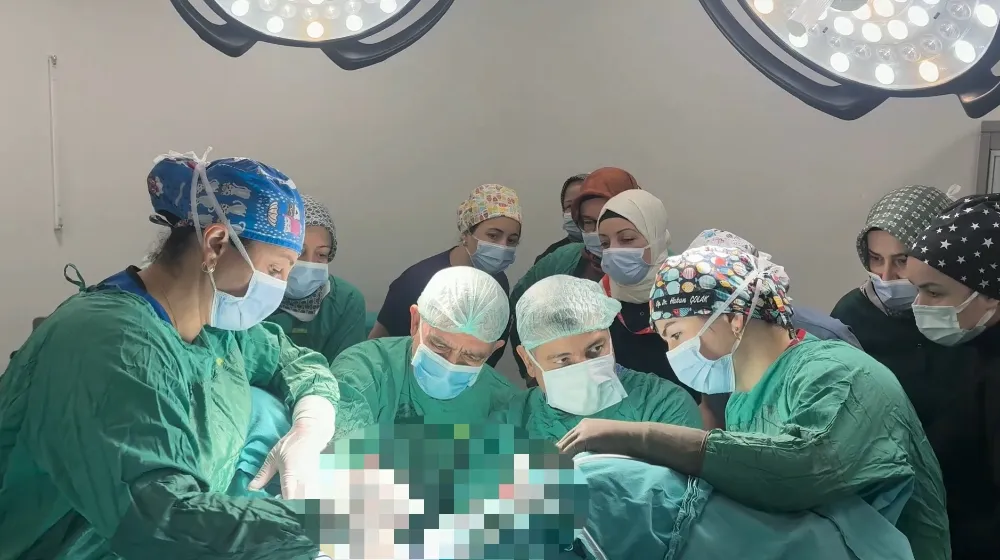 Osmaniye’de ilk kez V-NOTES lateral süspansiyon ameliyatı yapıldı