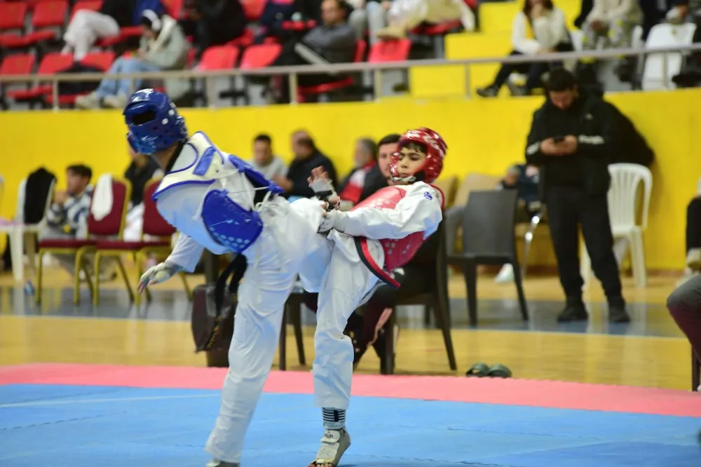 Osmaniye, Taekwondo Gençler Grup Yarışmalarına ev sahipliği yaptı