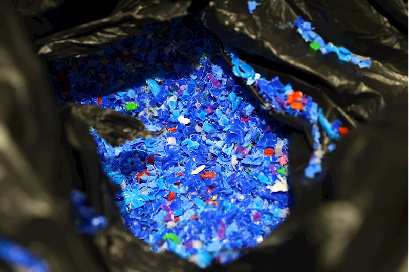 Antalya Büyükşehir Belediyesi plastik kapakları ürüne dönüştürüyor